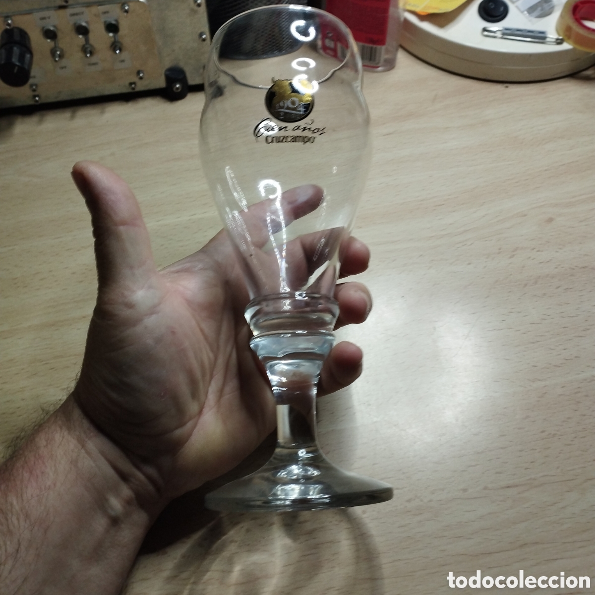 Coleccionismo de cervezas: Copa serigrafiada, Cruzcampo. Centenario. Cien a&ntilde;os 1904- 2004