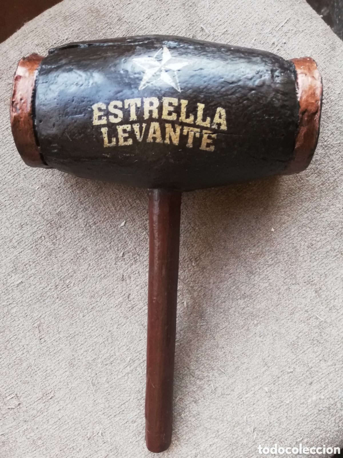 Coleccionismo de cervezas: Maza martillo de madera publicidad cerveza Estrella de Levante