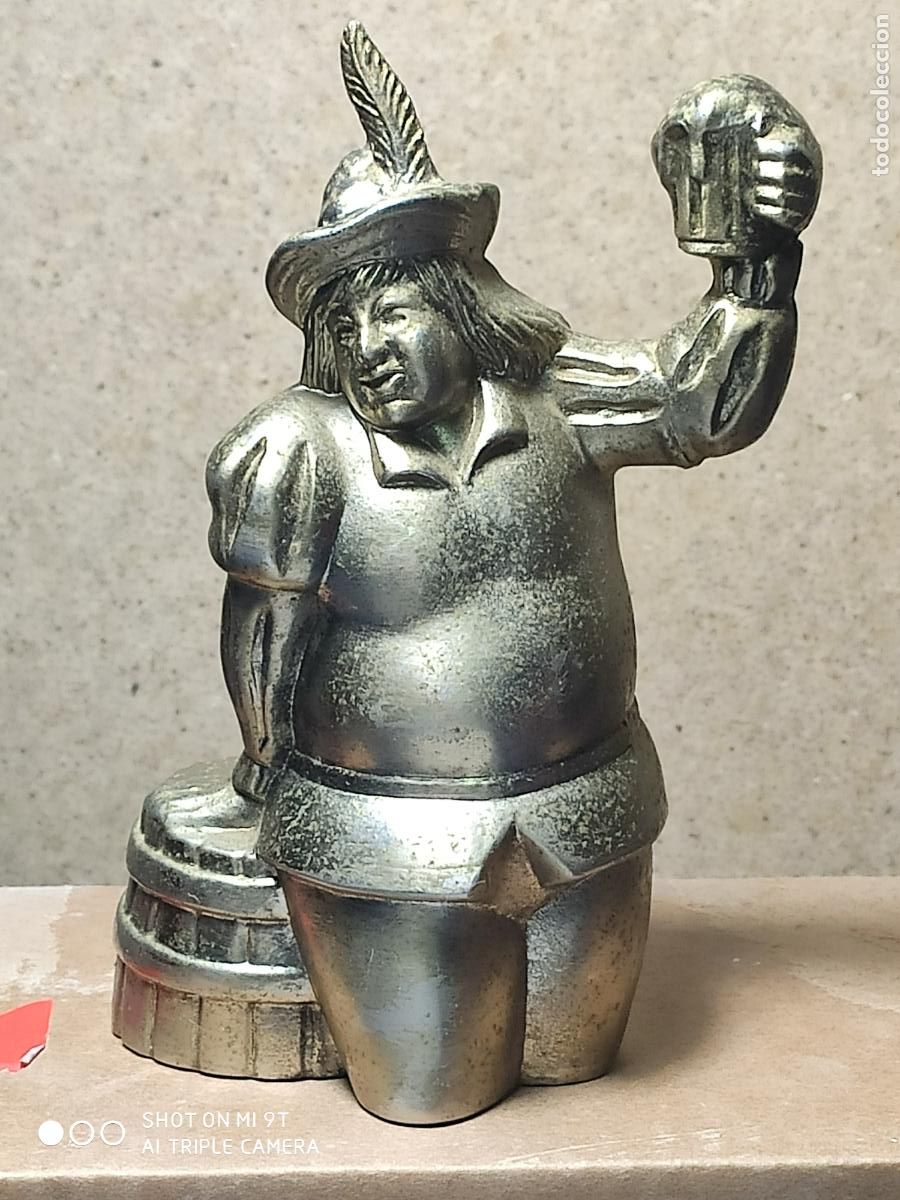 Coleccionismo de cervezas: gambrinus cruzcampo figura para grifo de cerverza metal macizo