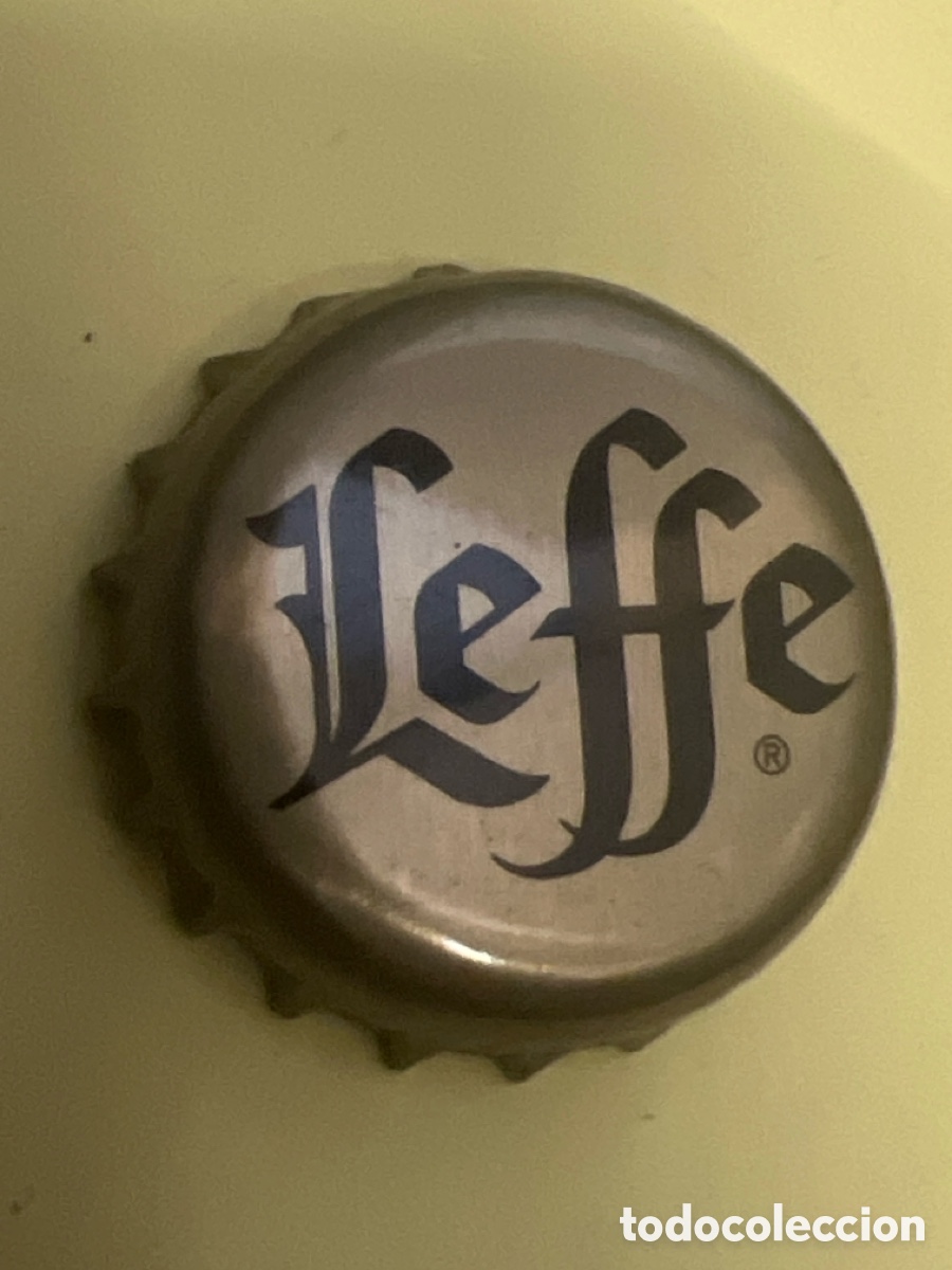 Coleccionismo de cervezas: T4/X16/A6/1. Chapa tap&oacute;n corona de la cerveza belga LEFFE