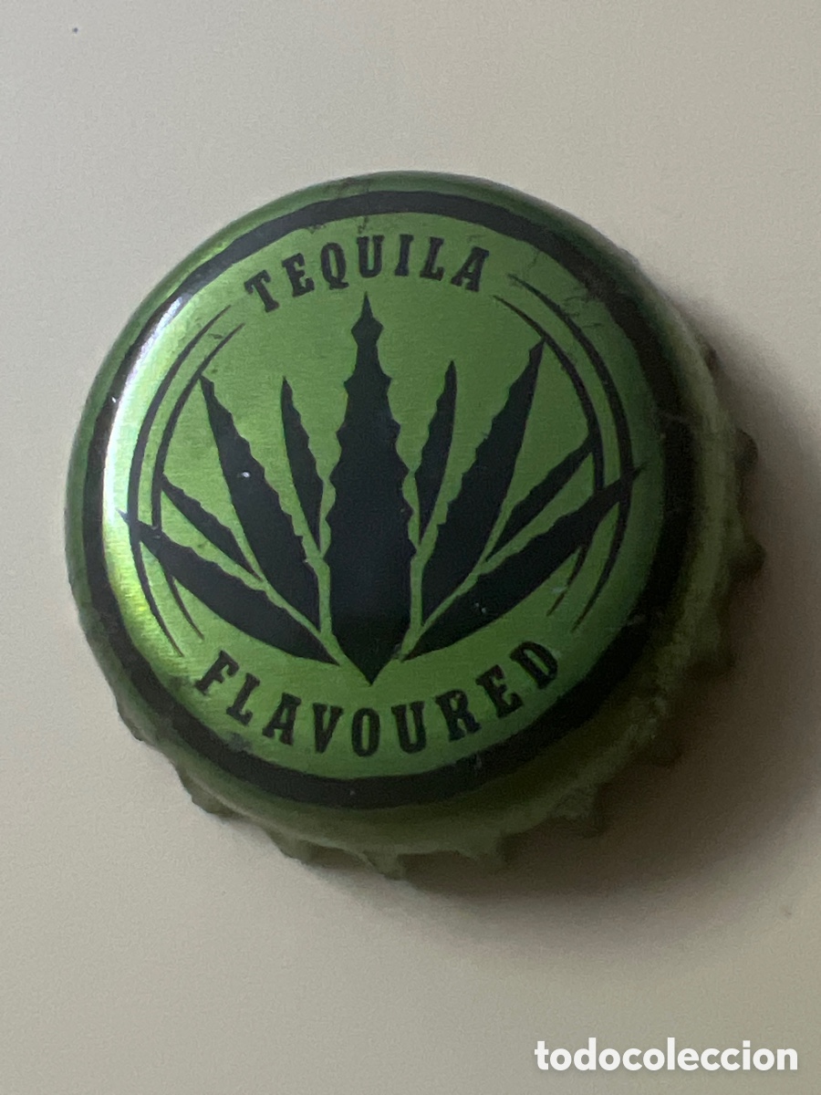 Coleccionismo de cervezas: T4/X15/G3. chapa tap&oacute;n corona de tequila flavoured, color verde.