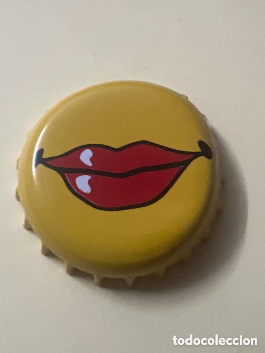 Coleccionismo de cervezas: T4/X18/E2. CHAPA CERVEZA - Rouge Baiser&rdquo; Et &rdquo;La Cagole&rdquo; -