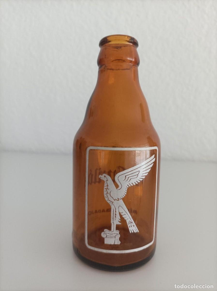 Coleccionismo de cervezas: Botellin de cerveza el gavilan