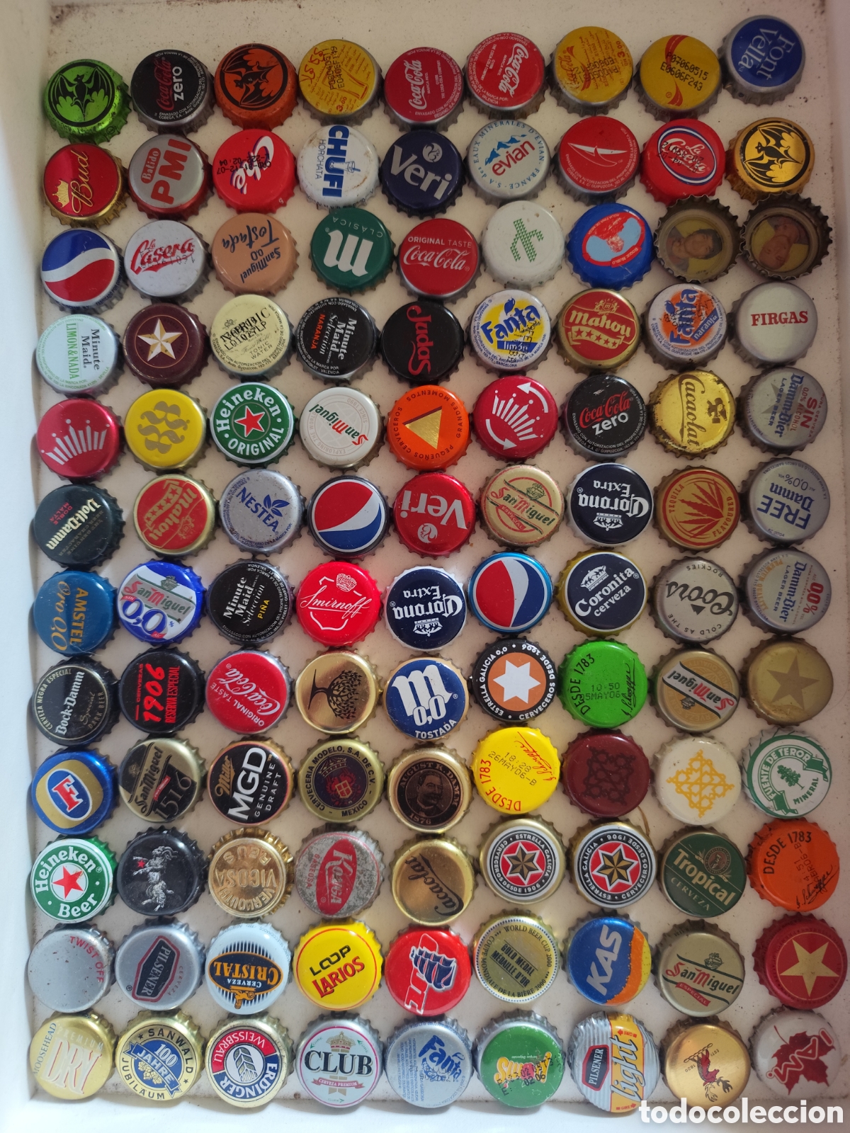 Coleccionismo de cervezas: Lote de chapas de cerveza y bebidas