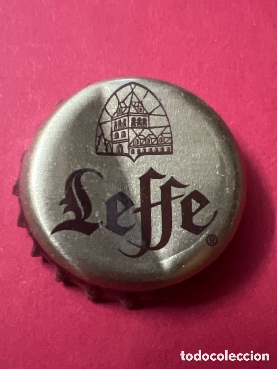 Sammeln von Brauereiartikeln: T4/X39/B3. CHAPA CORONA CERVEZA LEFFE -BELGIUM