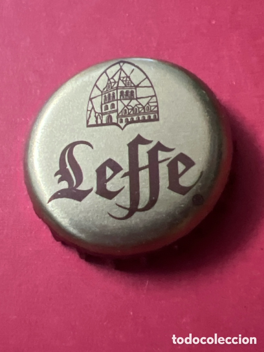 Sammeln von Brauereiartikeln: T4/X39/C5. CHAPA CORONA CERVEZA LEFFE -BELGIUM