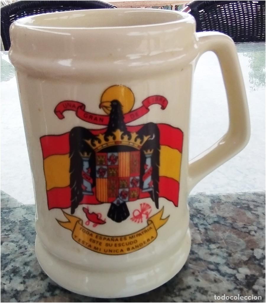 Coleccionismo de cervezas: JARRA CERVEZA PORCELANA ESCUDO Y BANDERA FRANQUISTA LEMA &ndash; TODA ESPA&Ntilde;A ES MI PATRIA ESTE SU ESCUDO Y