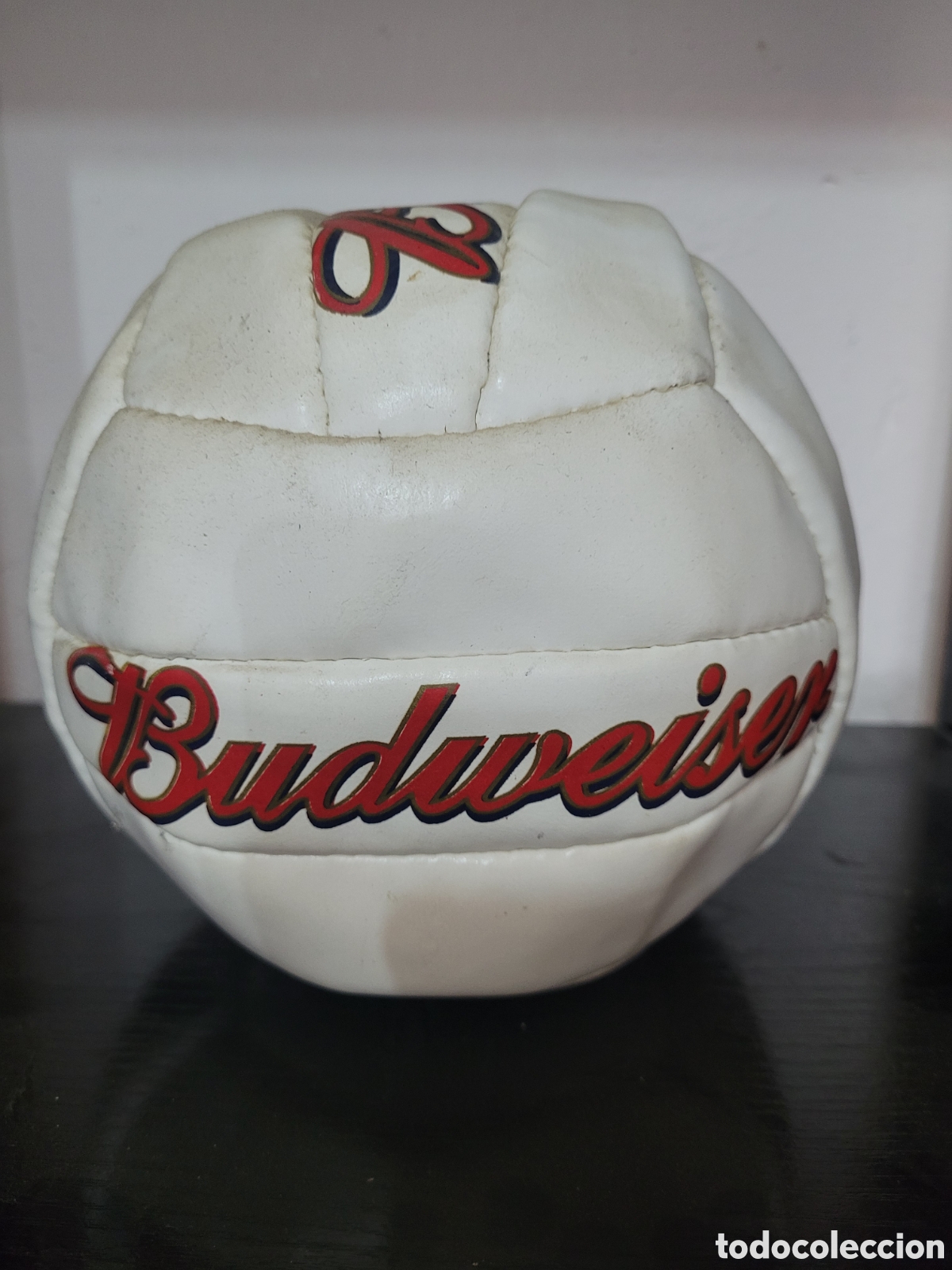 Coleccionismo de cervezas: Bal&oacute;n Budweiser colecci&oacute;n - Foto 1