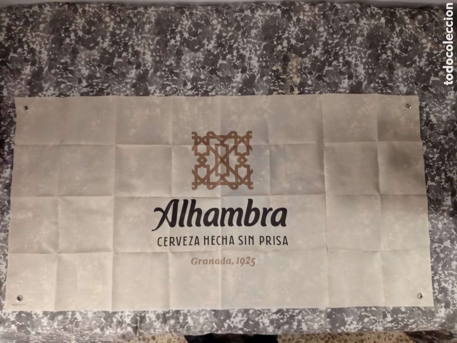 Coleccionismo de cervezas: Bandera cervezas Alhambra