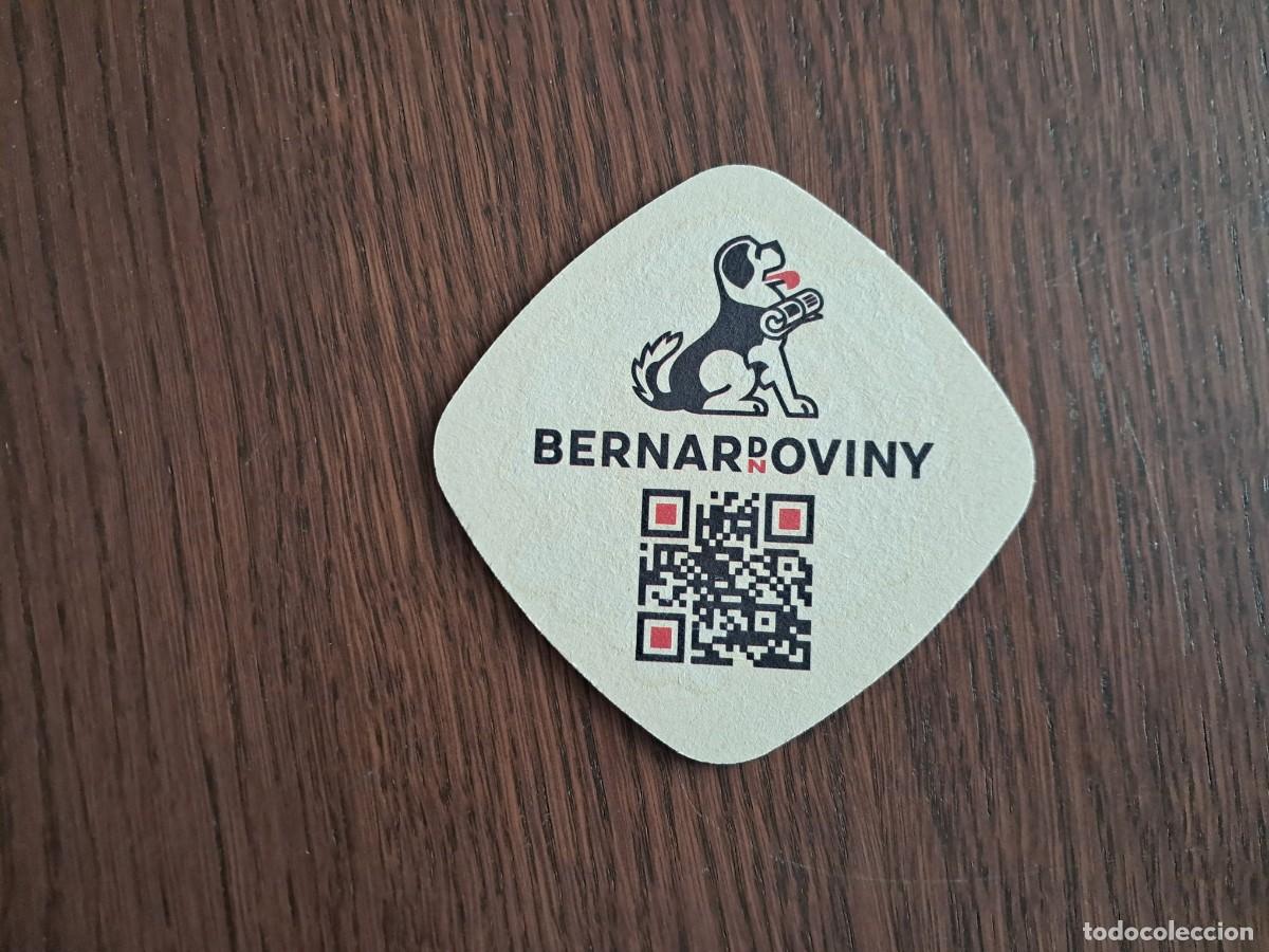 Coleccionismo de cervezas: posavasos, Bernardnoviny, perro San Bernardo. Chequia.