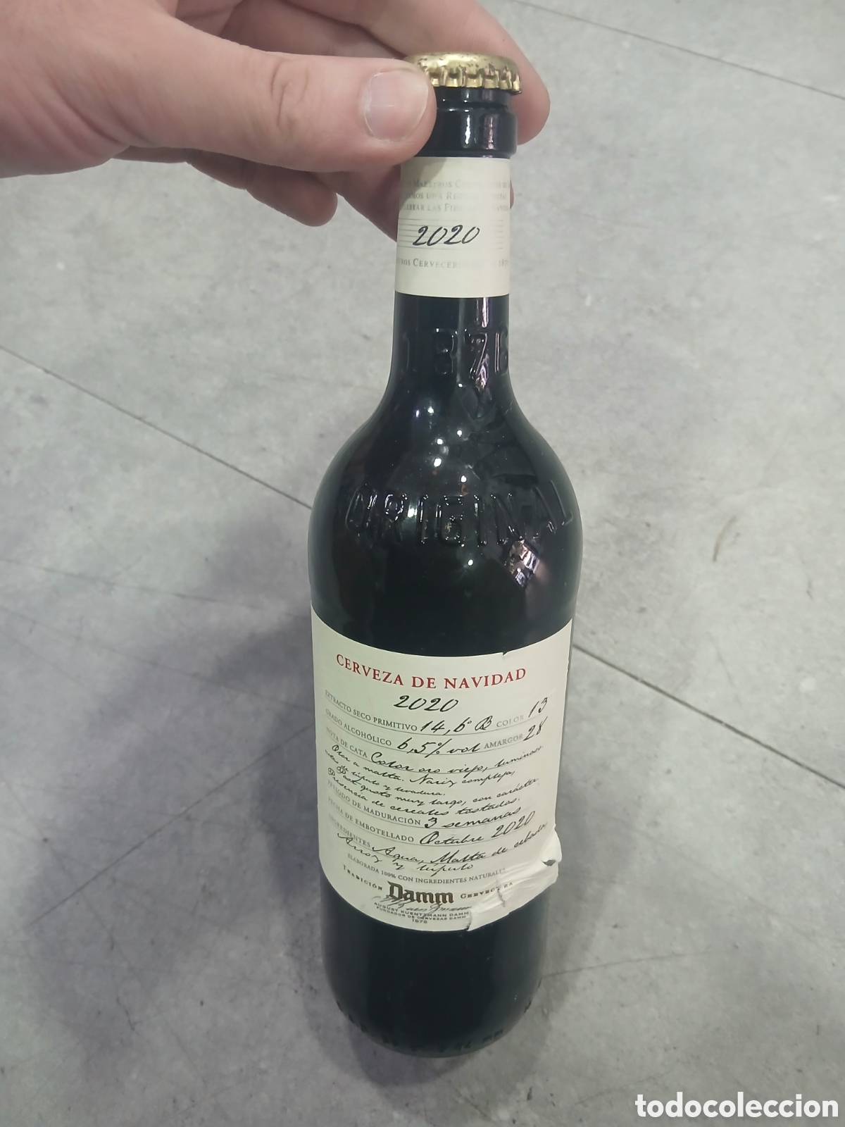 Coleccionismo de cervezas: Cerveza Estrella Damm Navidad 2020. Ed. Limitada. (L98)