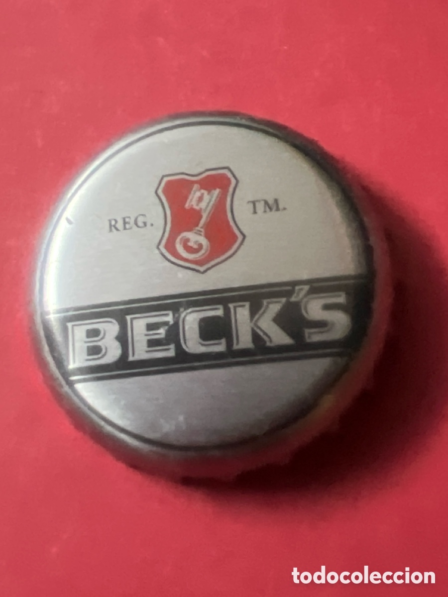Coleccionismo de cervezas: T4/X46/E1. chapa tap&oacute;n corona de cerveza, beck's
