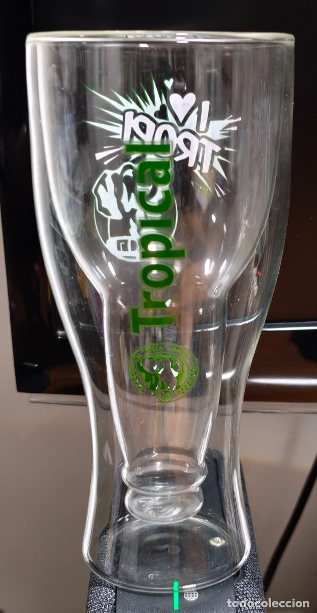 Coleccionismo de cervezas: Copa de cerveza Tropical en forma de botella invertida - Foto 3