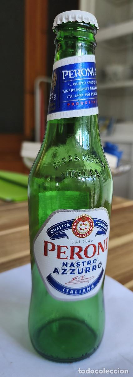 Coleccionismo de cervezas: BOTELLA VACIA CON ETIQUETAS Y CHAPA TAPON CORONA CERVEZA - PERONI Nastro Azzurro - ITALIA