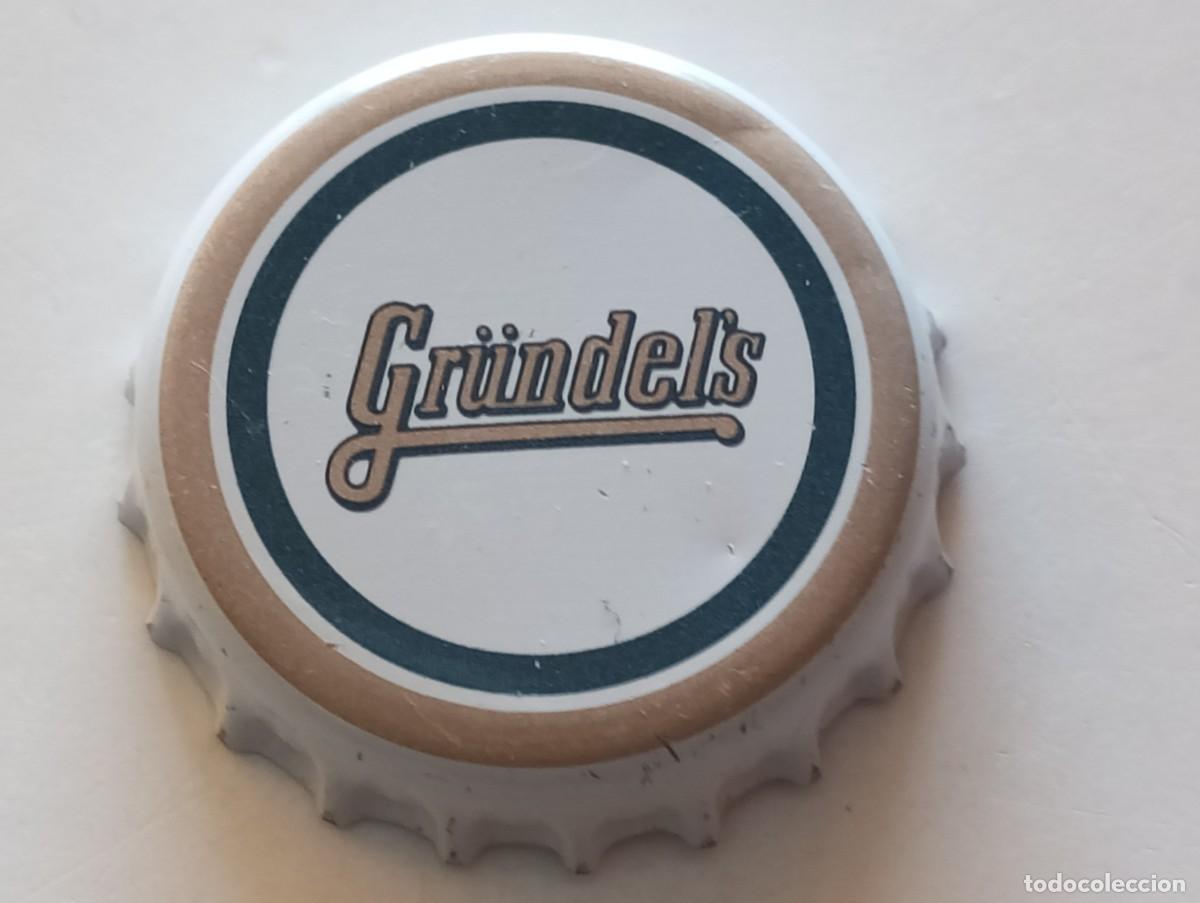 Colecionismo de cervejas: Chapa tap&oacute;n corona de la cerveza alemana KARLSBERG GRUNDEL'S
