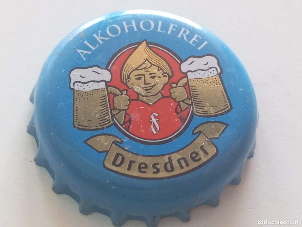 Coleccionismo de cervezas: Chapa tap&oacute;n corona de la cerveza alemana DRESDNER ALKOHOLFREI (falda azul)