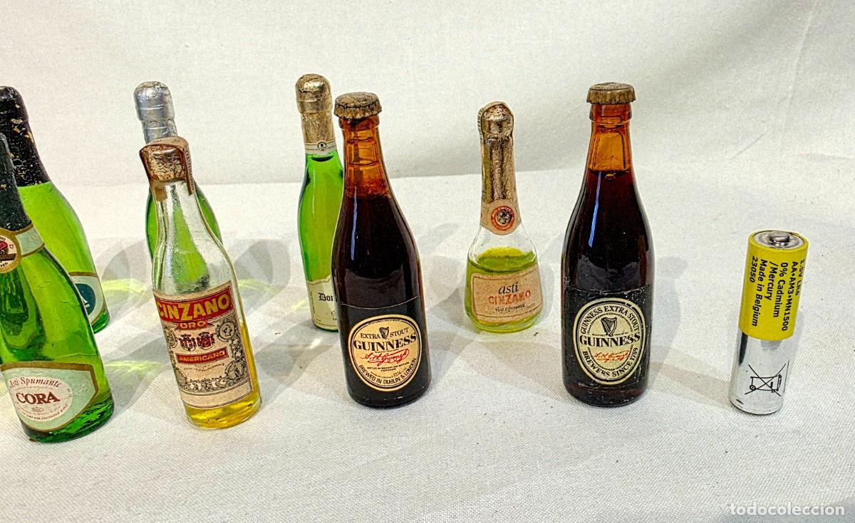 Coleccionismo de cervezas: 16 bottigliette Mignon -Vini e birra - anni 70 - Foto 3