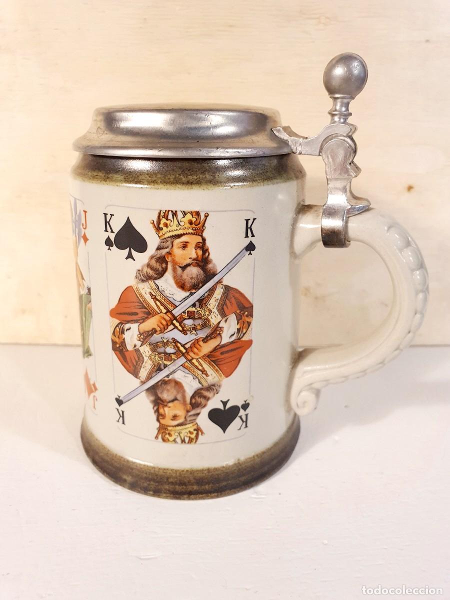 Coleccionismo de cervezas: Jarra de cerveza alemana, naipes. A&ntilde;os 50.