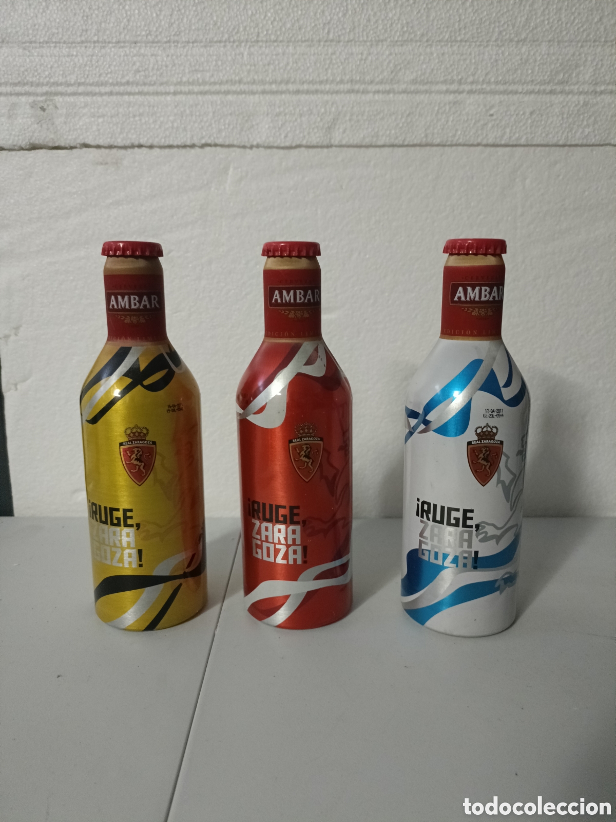 Coleccionismo de cervezas: Lote botellas de cerveza &Aacute;mbar Real Zaragoza . Chapa tap&oacute;n corona