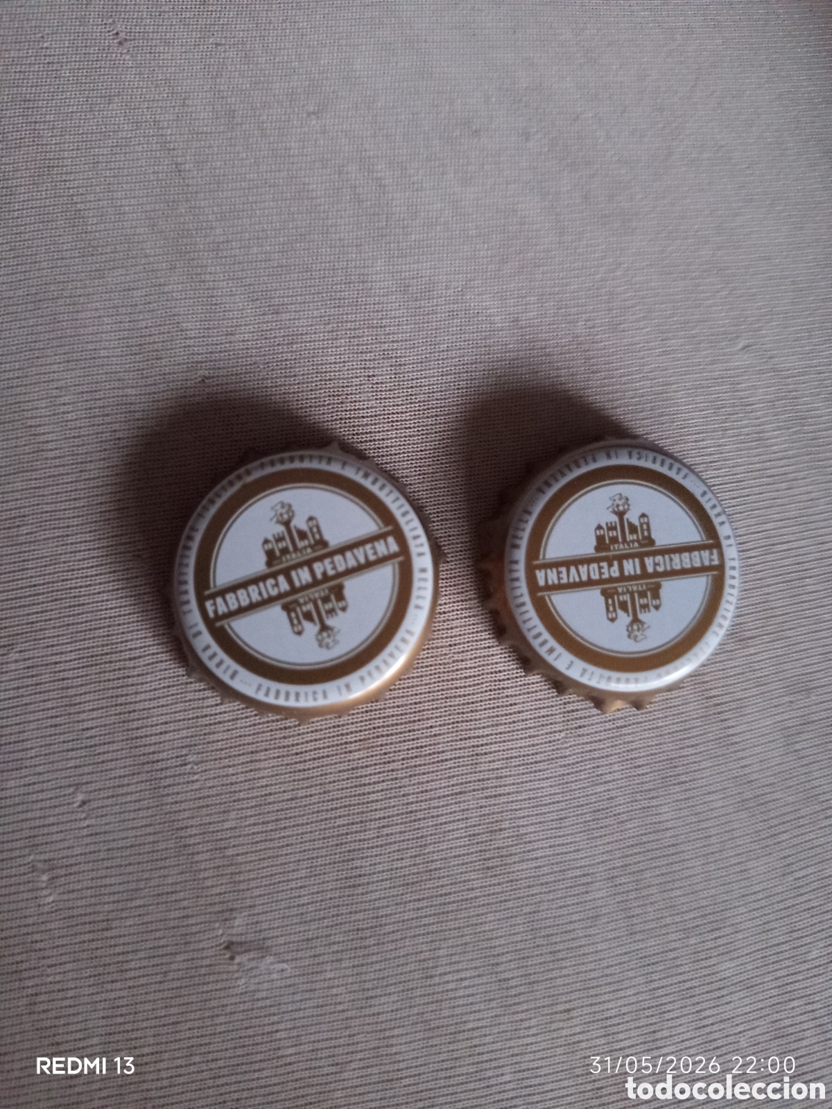 Coleccionismo de cervezas: 2 Chapas CERVEZA Pedavena