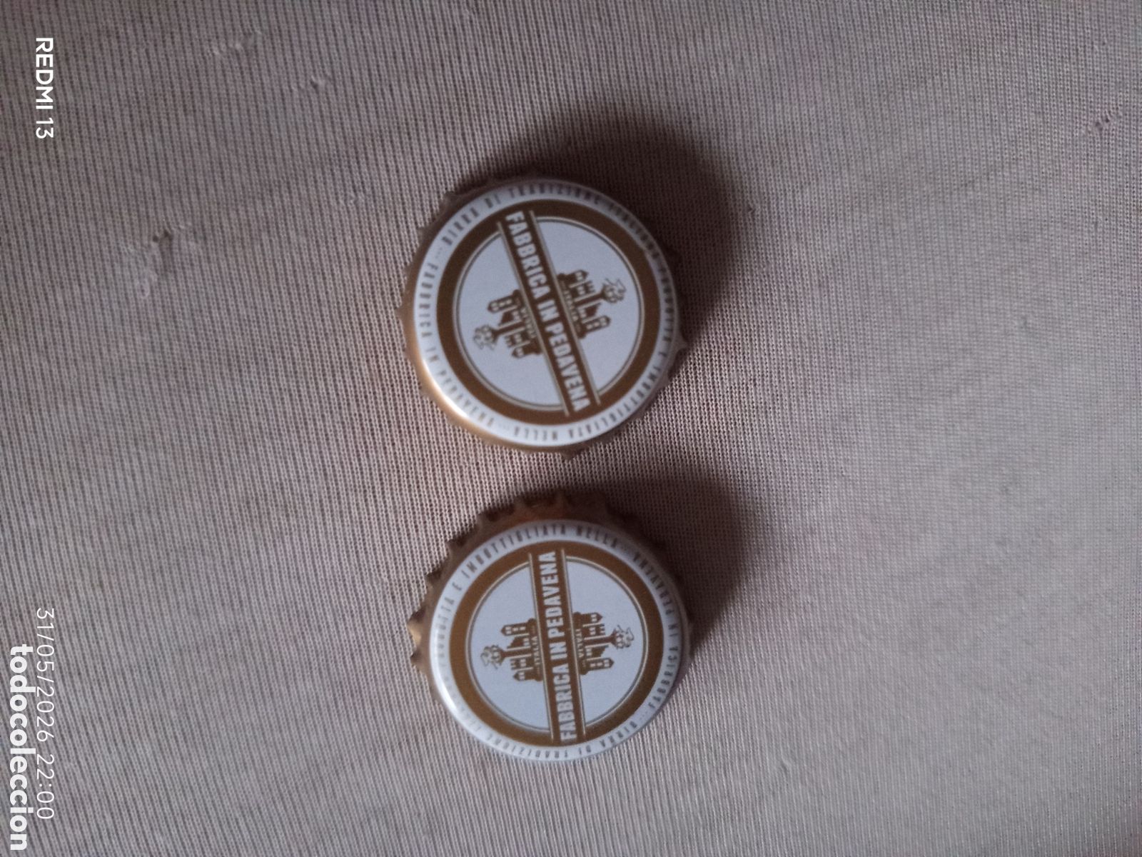 Coleccionismo de cervezas: 2 Chapas CERVEZA Pedavena