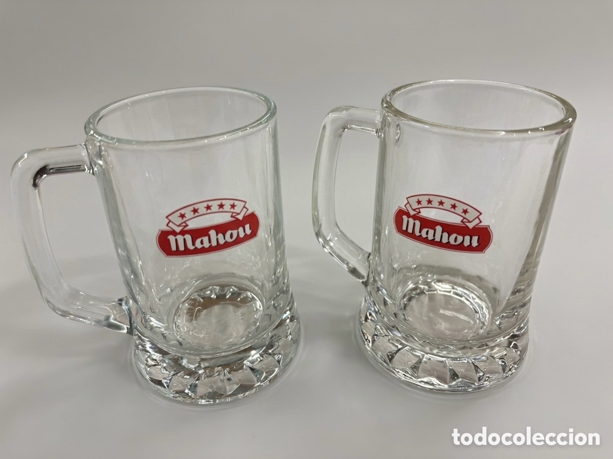 Coleccionismo de cervezas: (L*009*) Pareja de Jarras Mahou Cinco Estrellas - Cristal Labrado - Relieve en Base - 33cl