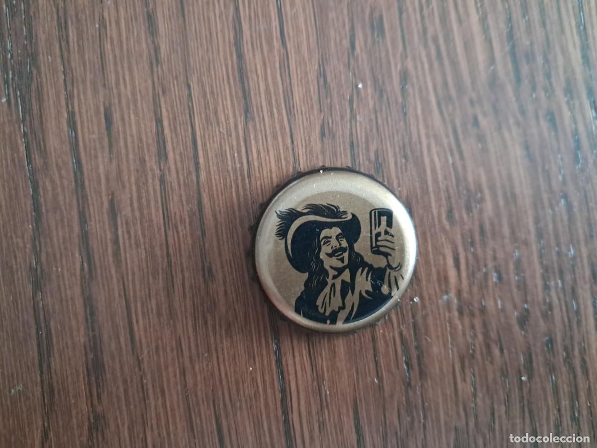 Sammeln von Brauereiartikeln: chapa tap&oacute;n corona, cerveza artesanal escocesa McEwan's Levy.