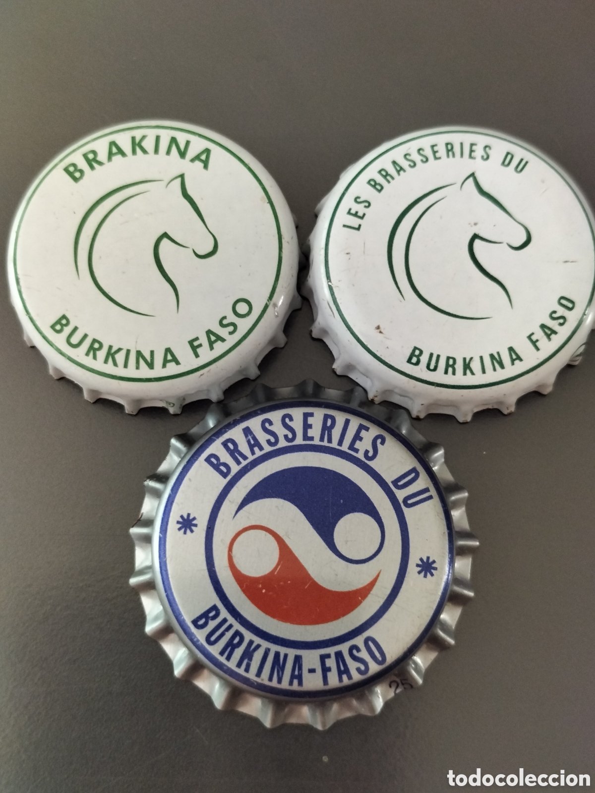 Coleccionismo de cervezas: LOTE 3 CHAPAS TAPON CORONA CERVEZA - BURKINA FASO