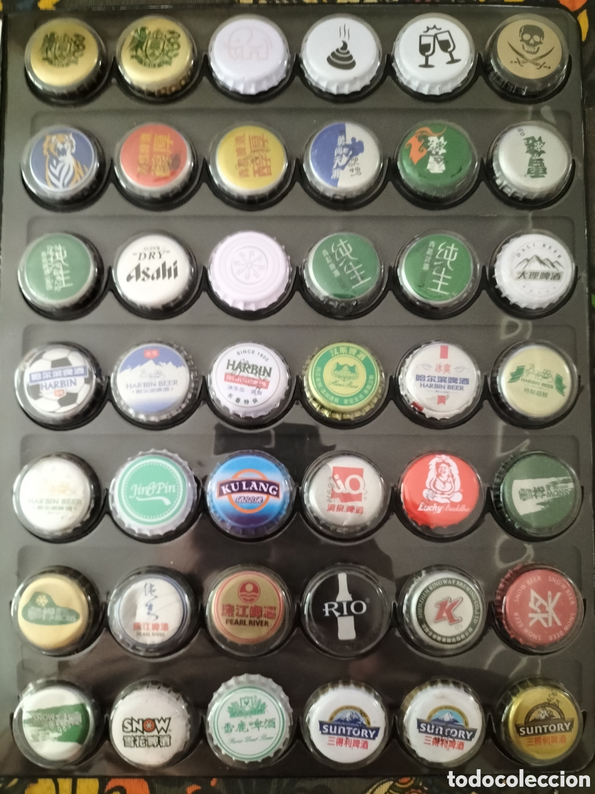 Coleccionismo de cervezas: LOTE/COLECCI&Oacute;N 71 CHAPAS TAPON CORONA CERVEZA - CHINA