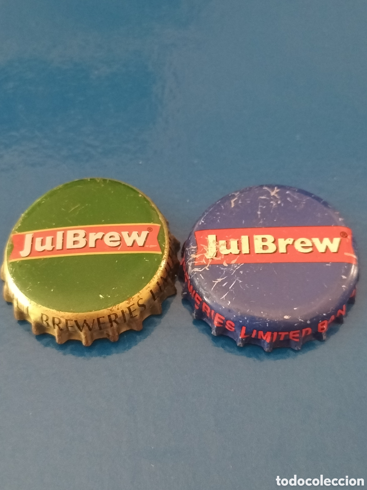 Coleccionismo de cervezas: LOTE 2 CHAPAS TAPON CORONA CERVEZA - GAMBIA