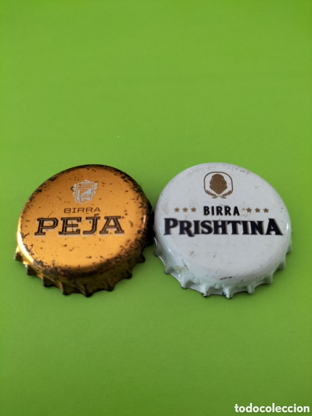 Coleccionismo de cervezas: LOTE 2 CHAPAS TAPON CORONA CERVEZA - KOSOVO