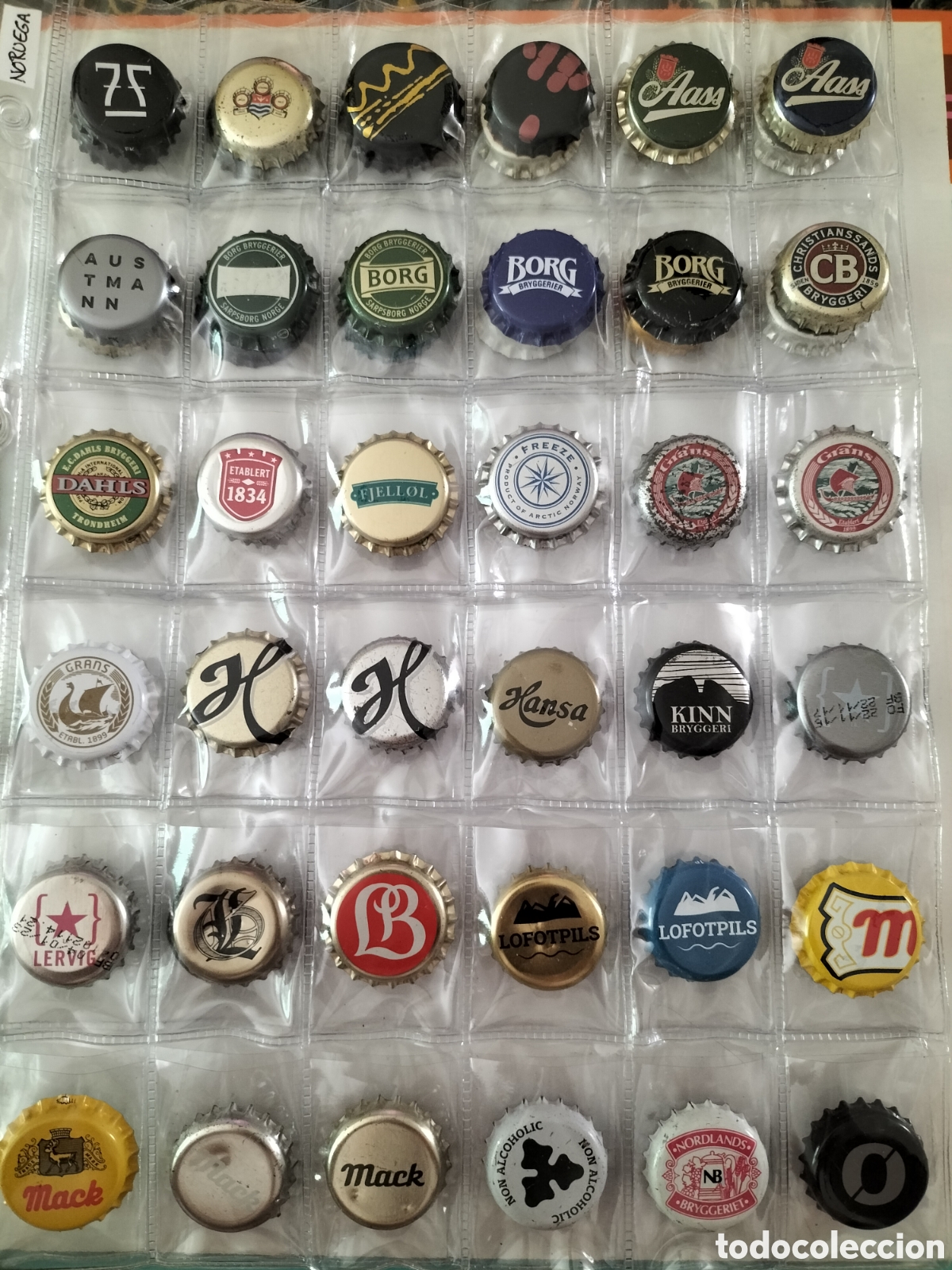 Coleccionismo de cervezas: LOTE 48 CHAPAS TAPON CORONA CERVEZA - NORUEGA