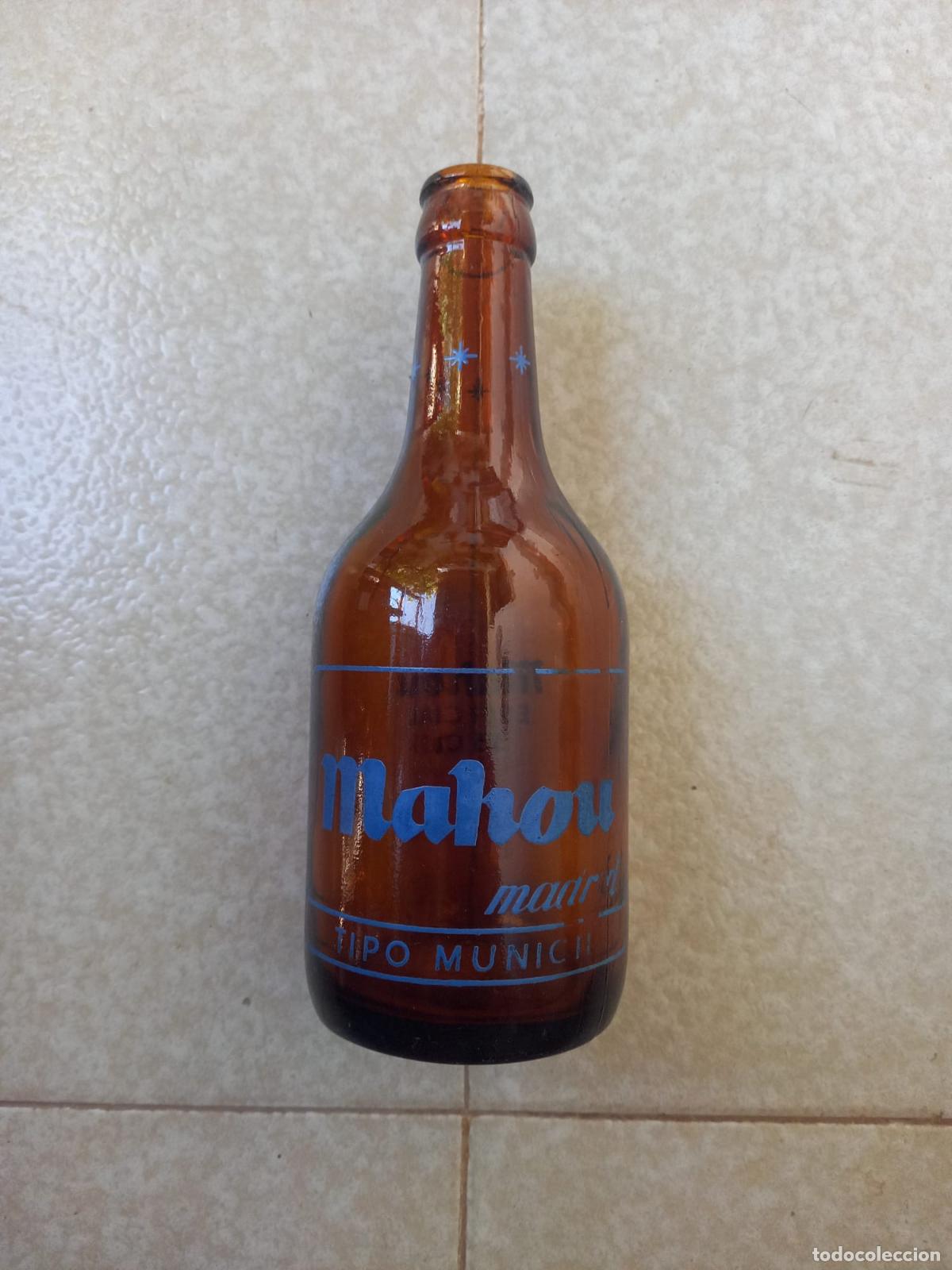 Coleccionismo de cervezas: BOTELLA CERVEZA *MAHOU* MADRID *TIPO MUNICH* ESPECIAL, 33 CL. SERIGRAF&Iacute;A AZ&Uacute;L-ESTRELLAS EN CUELLO