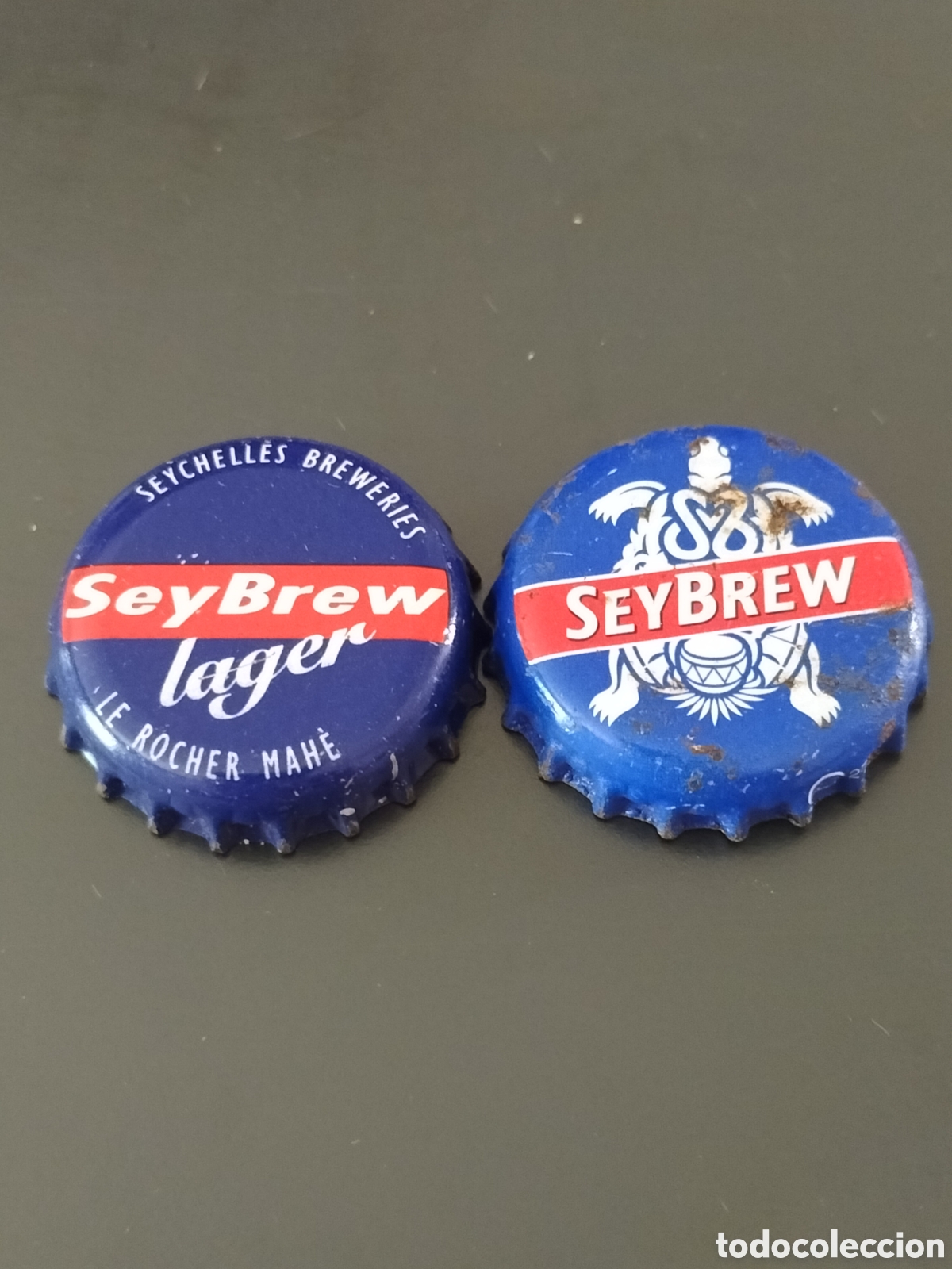 Coleccionismo de cervezas: LOTE 2 CHAPAS TAPON CORONA CERVEZA - SEYCHELLES