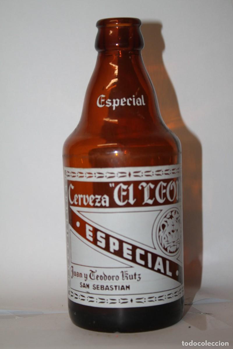 Coleccionismo de cervezas: ANTIGUA BOTELLA CERVEZA EL LEON, 33 CL.