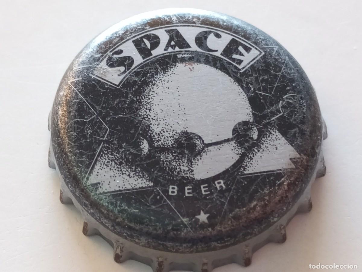 Coleccionismo de cervezas: Chapa tap&oacute;n corona de la cerveza alemana SPACE BEER