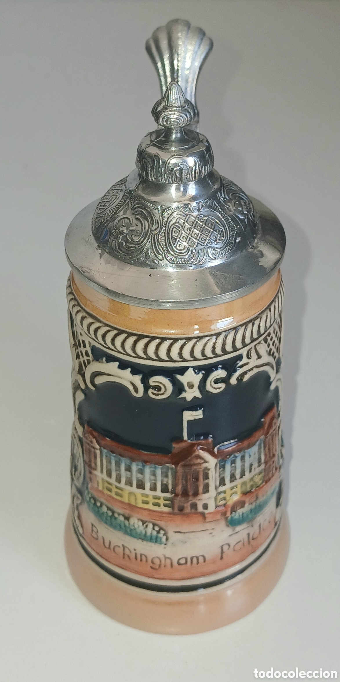 Coleccionismo de cervezas: Jarra Cerveza Cer&aacute;mica Vintage Con Tapa 15cm Londres - Relieve Tower, Buckingham, Trafalgar
