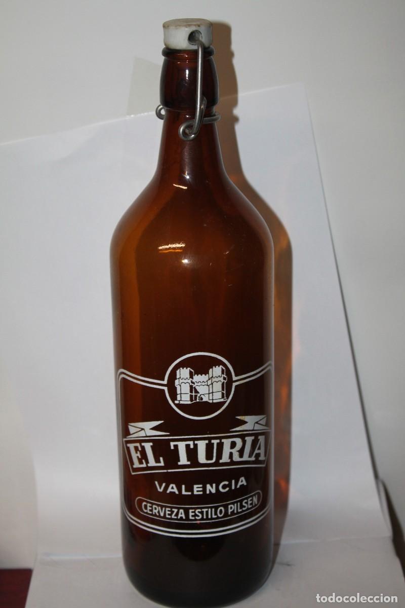 Coleccionismo de cervezas: ANTIGUA BOTELLA CERVEZA EL TURIA
