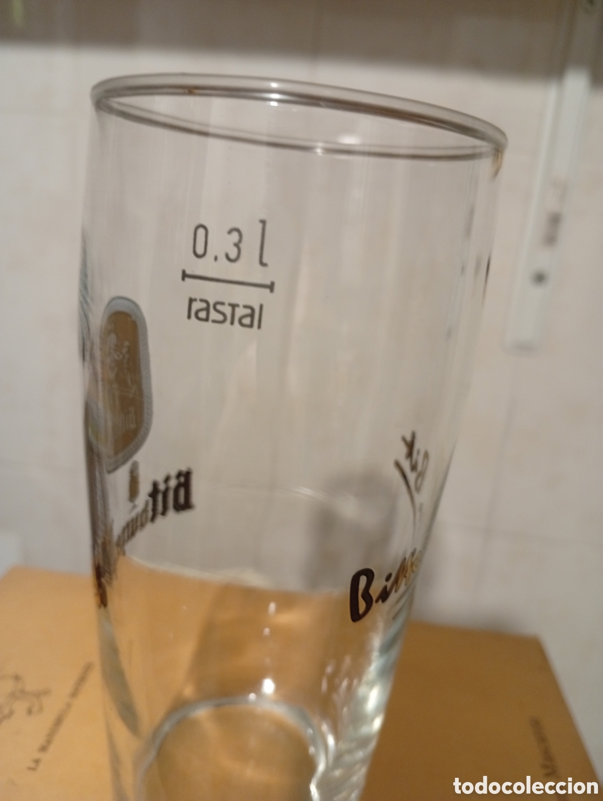 Coleccionismo de cervezas: Vaso cerveza Bitburger Pils - Foto 4