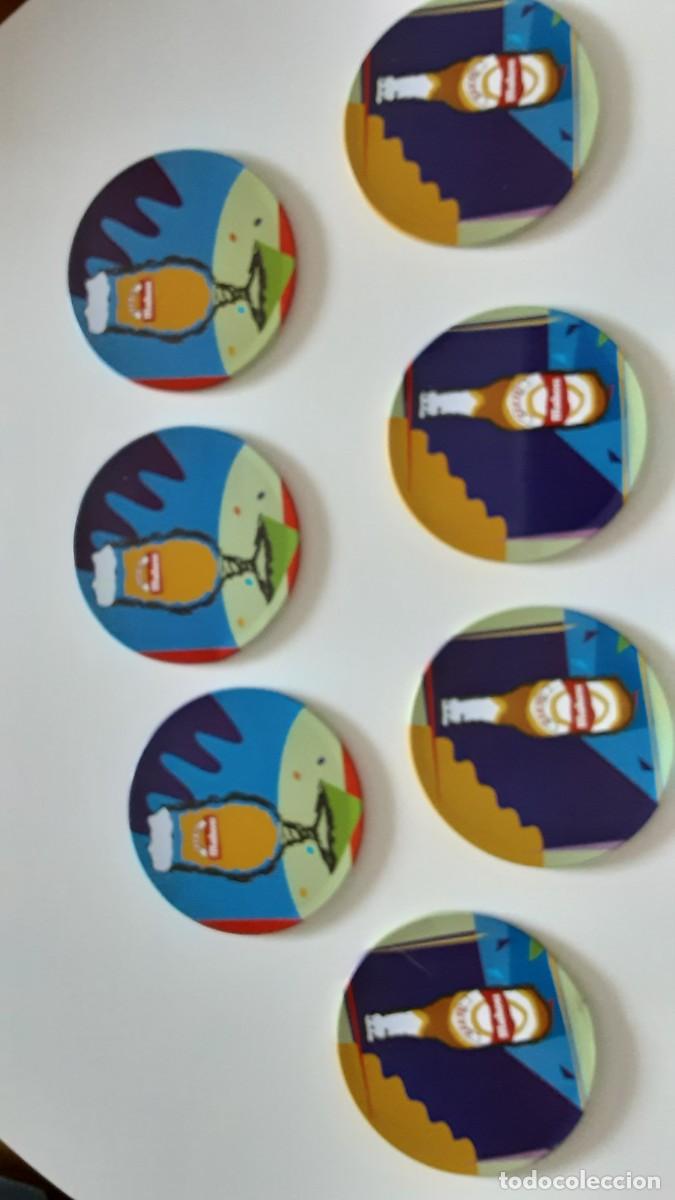 Coleccionismo de cervezas: Posavasos MAHOU vintage de chapa y corcho 7 unidades