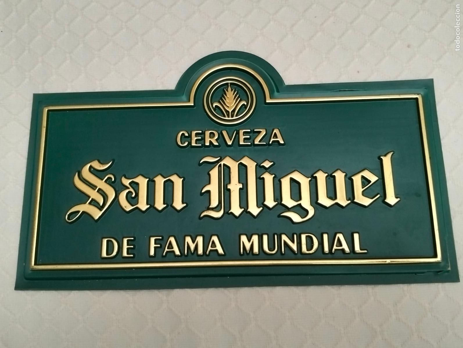 Coleccionismo de cervezas: CERVEZA SAN MIGUEL DE FAMA MUNDIAL CARTEL PUBLICITARIO EN PL&Aacute;STICO A&Ntilde;OS 70 80