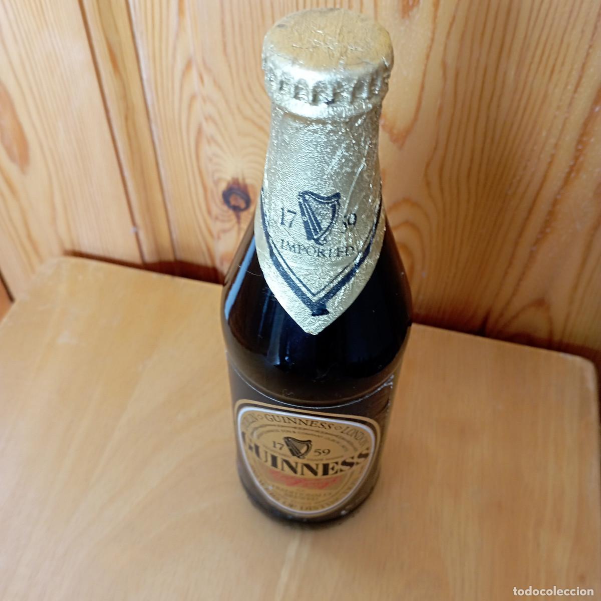 Coleccionismo de cervezas: botella cerveza GUINNESS 1759 TRADITINALLY BREWED llena