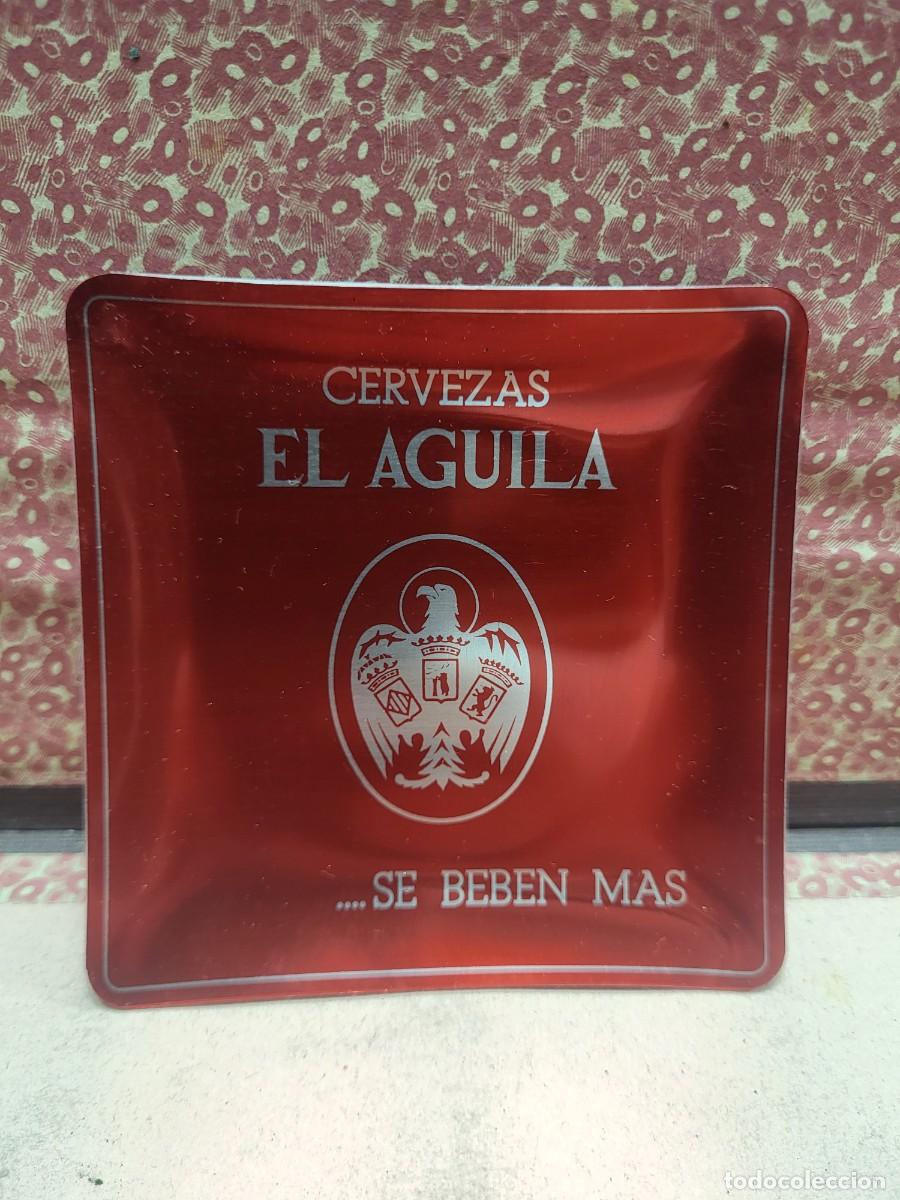 Coleccionismo de cervezas: CENICERO CHAPA PUBLICIDAD CERVEZA EL AGUILA