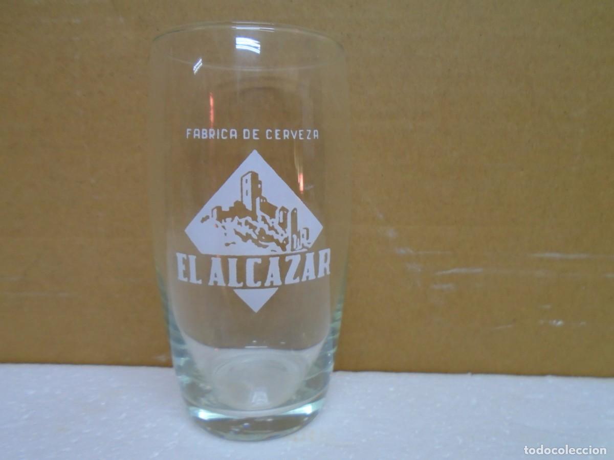 Coleccionismo de cervezas: CERVEZAS&rdquo;EL ALCAZAR&rdquo; JAEN.ANTIGUO VASO SERIGRAFIADO,A&Ntilde;OS 60.