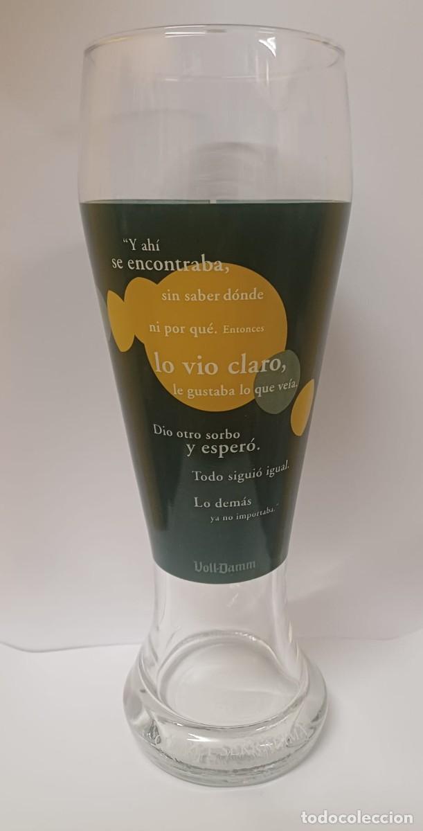 Coleccionismo de cervezas: Vaso de cerveza Voll-Damm de la colecci&oacute;n de cristal Ritzenhoff, con dise&ntilde;o de Claret Serrahima.