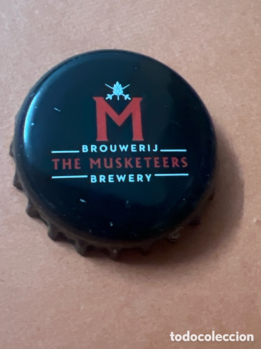 Coleccionismo de cervezas: T4/X102/N3. TAPON CORONA CAPSULA CHAPA CERVEZA THE MUSKETEERS (B&Eacute;LGICA)