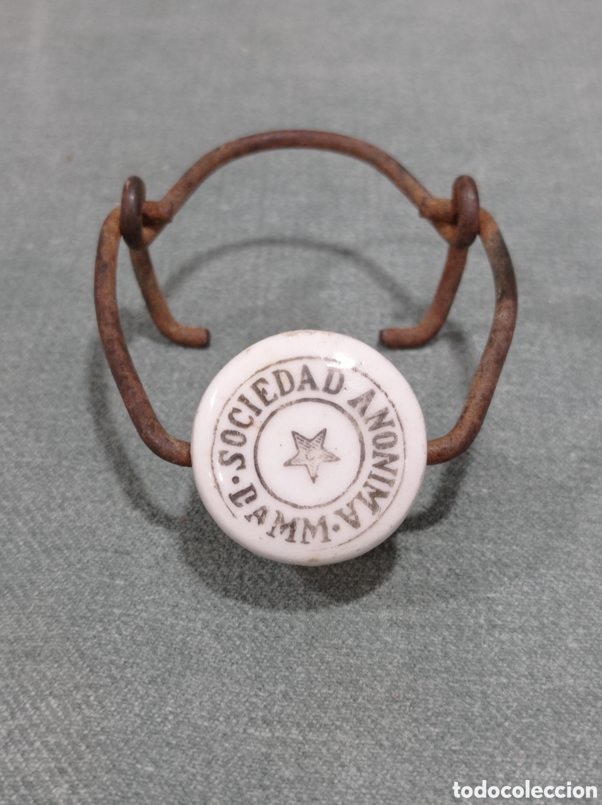 Coleccionismo de cervezas: TAP&Oacute;N MEC&Aacute;NICO DE PORCELANA - CERVEZA - SOCIEDAD AN&Oacute;NIMA DAMM - PROB. SIGLO XIX - BARCELONA