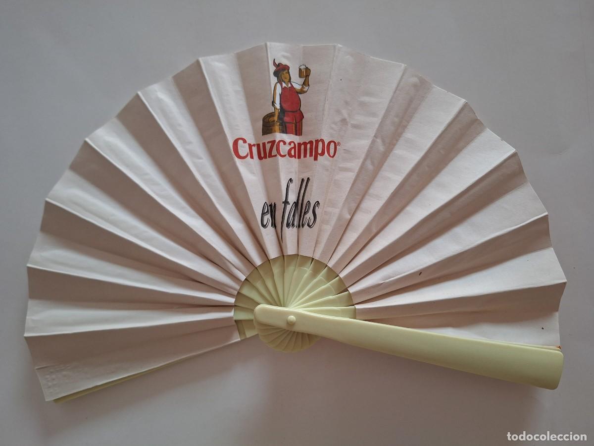 Coleccionismo de cervezas: ANTIGUO ABANICO CERVEZA CRUZCAMPO EN FALLES PUBLICIDAD FALLAS VALENCIA RV