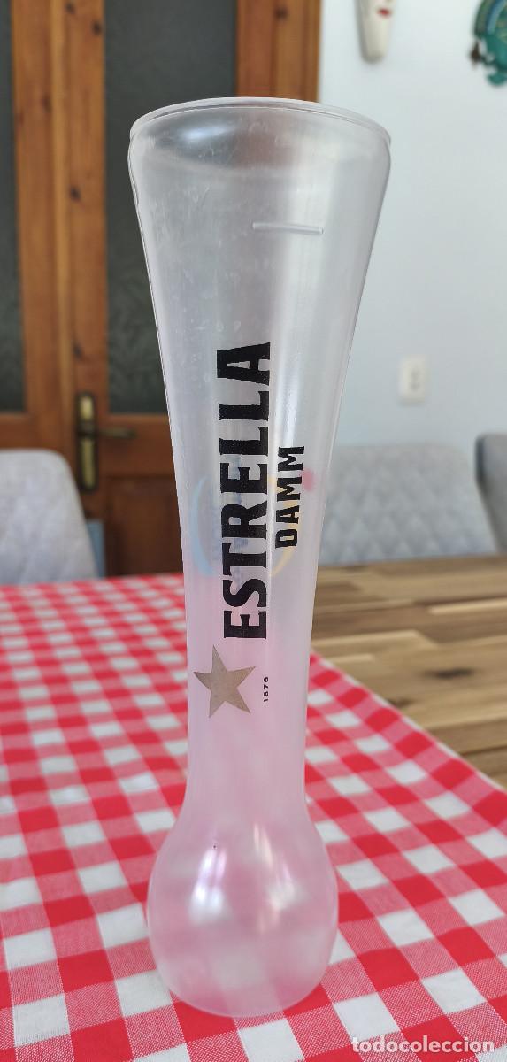 Coleccionismo de cervezas: VASO PLASTICO CERVEZA - ESTRELLA DAMM Port Aventura World - 30,5 x 8,5 cm