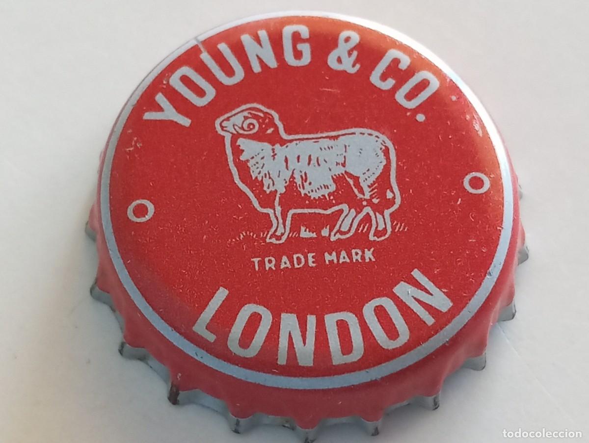 Coleccionismo de cervezas: Chapa tap&oacute;n corona de la cerveza inglesa YOUNG & CO. TRADE MARK - LONDON